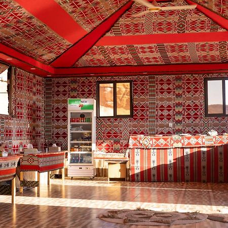 לינה וארוחת בוקר וואדי רם Beduin Star Trail Camp מראה חיצוני תמונה